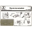 Wing nuts, keys and padlock (1/35) 