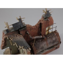 Factory ruin with steam boiler (1/35 Scale)