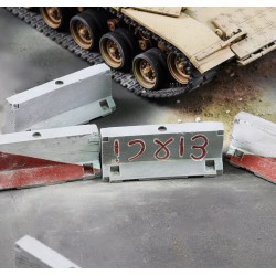 Concrete traffic barriers (1/35)