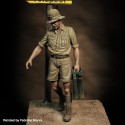 Italian soldier with jerry can (1/35 scale)   