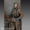 Waffen SS Grenadier with rifle (1/35 scale)