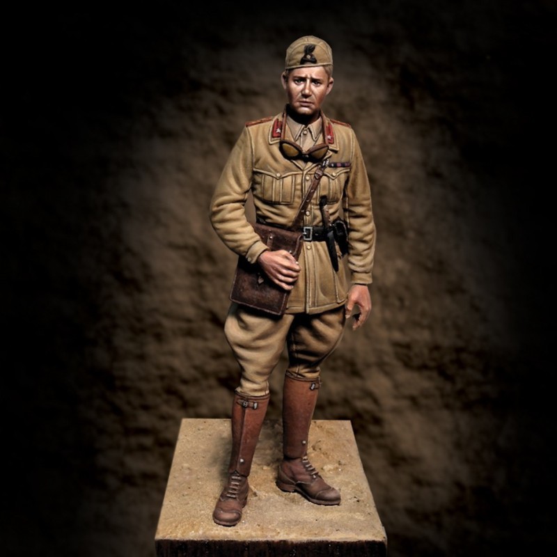 Italian Officer Libia 1940 (1/35 scale)