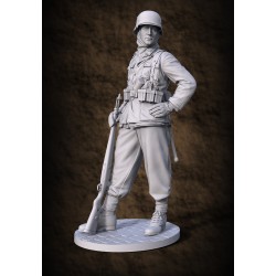 Waffen SS Grenadier with rifle (75mm)