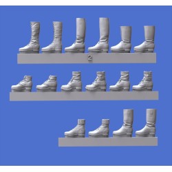Assorted German soldiers shoes & boots-WWII (1/35 scale)