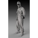 German tanker with arms backward WWII (1/35 Scale)