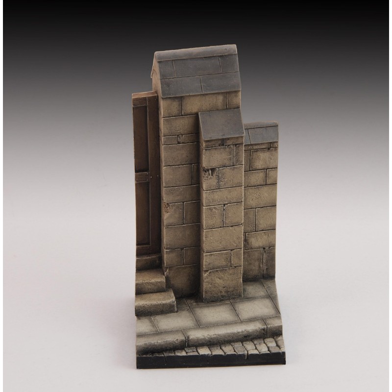 Base with wall and road (1/35-1/32 scale)