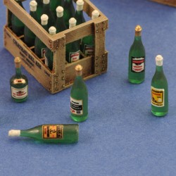 Champagne, cognac e wine bottles with crates (1/35 scale)