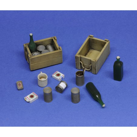 Crates, cans and bottles (1/16 scale)