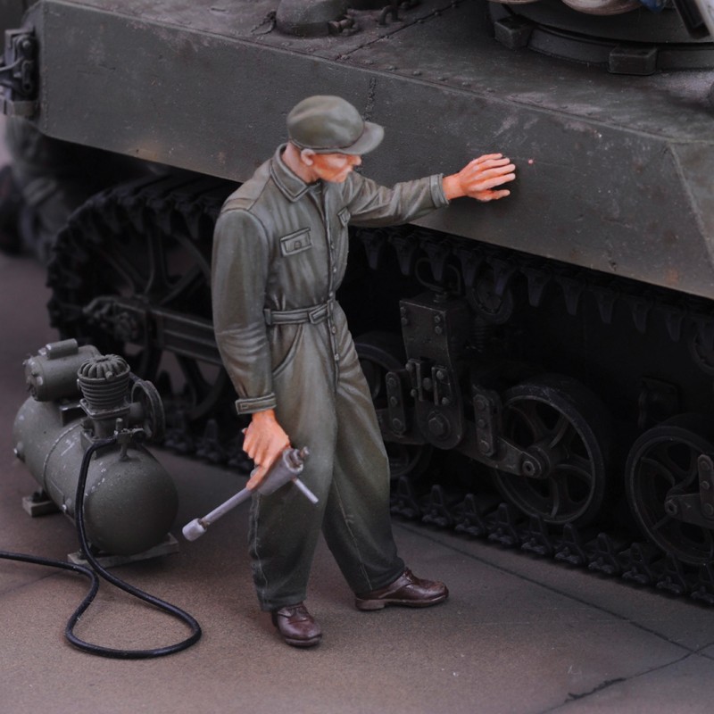 U.S. mechanic (1/72 scale)
