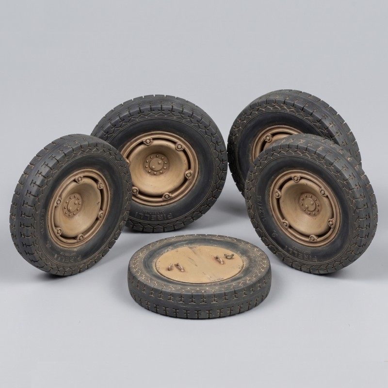 AS42 - Sahariana wheels set (1/35 scale)