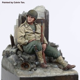 U.S. soldier at rest-WWII (1/35 scale)