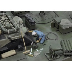 U.S. sailor who is washing - WWII (1/35)