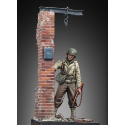 U.S. Soldier Silent Watch-WWII  (1/35 scale)