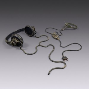 German tanker head phones set-WWII (1/16 scale)