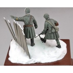 Italian infantryman and officer "Russia 1943"  (1/35)