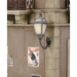 Lamp on wall (1/35) 