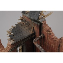 Factory ruin with steam boiler (1/35 Scale)