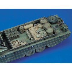 DUKW Stowage (1/35)