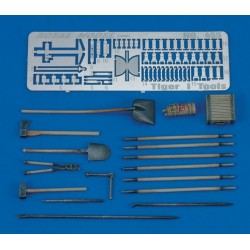 Tiger I Tools & Holders - WWII (1/35)