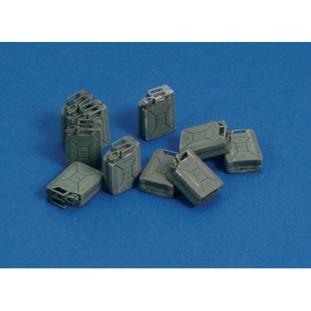 Italian jerrycans - WWII (1/35)