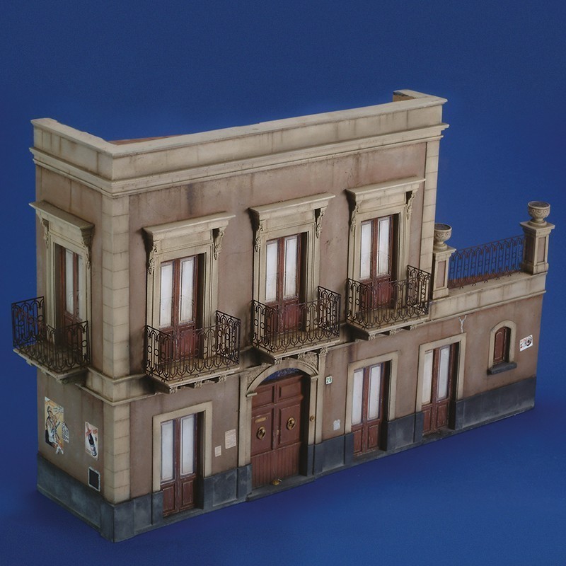 Sicilian House Ruin  (1/35 Scale)