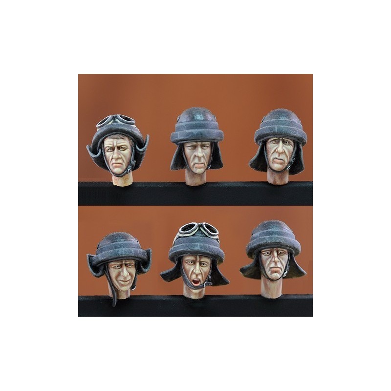 Italian tankers heads - WWII (1/35)