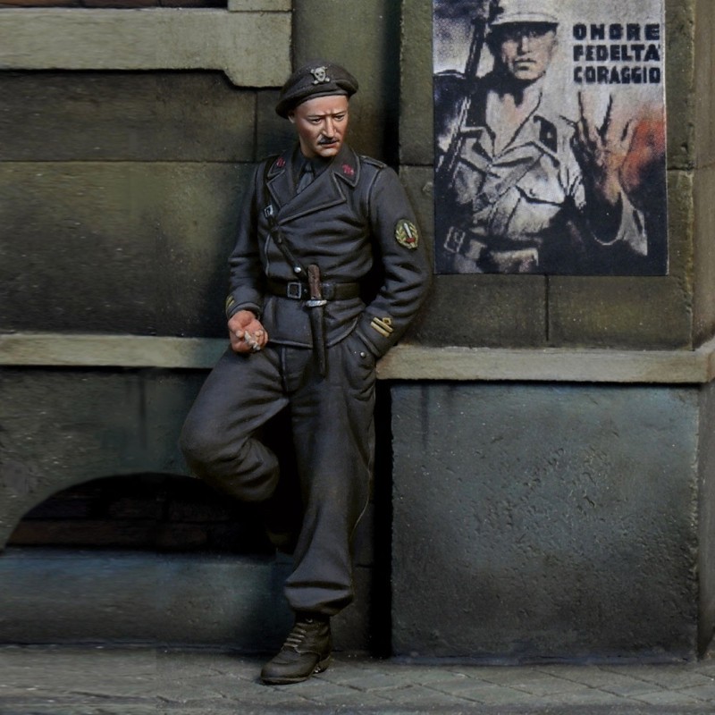Italian Officer Libia 1940 (1/35 scale) Italian Officer Libia 1940 (1/35 scale)