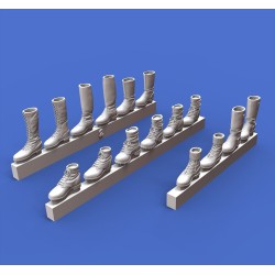 Assorted German soldiers shoes & boots-WWII (1/35 scale)