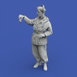 German tanker in winter dress (1/35 scale)