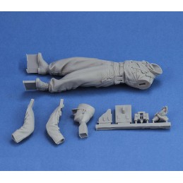 German tanker with arms backward-WWII (1/16 scale)