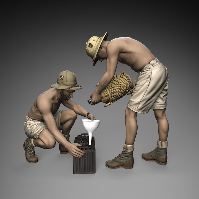 German DAK soldiers battery maintenance (1/35 scale) German DAK soldiers battery maintenance (1/35 scale)