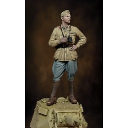 Italian Army Officer-North Africa WWII (1/35 scale)