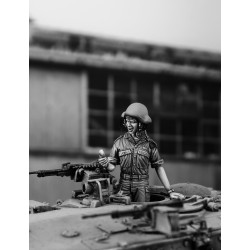 Israeli woman tanker "call from my boyfriend" (1/35)